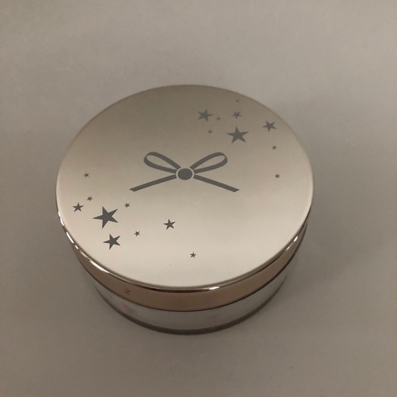 Ciaté Extraordinary Translucent Powder - Picture 2 of 7